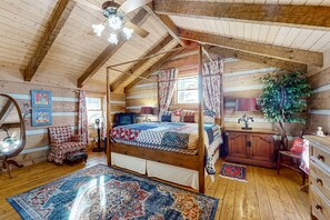 3 soverom, strykejern/-brett, internettilgang og sengetøy