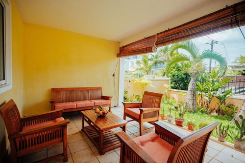 Quiet 5-bedroom villa, near beach with terraces