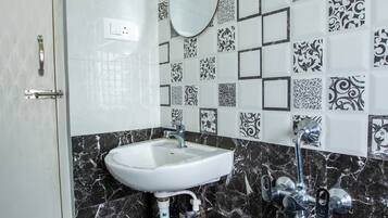Deluxe-Apartment, Bergblick | Badezimmer