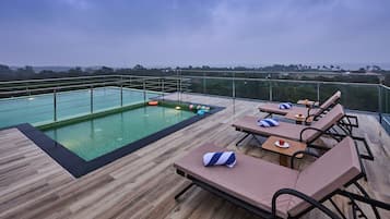 Pool auf dem Dach