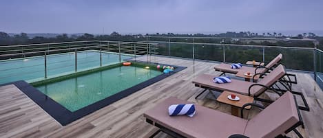 Rooftop pool