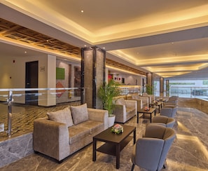 Lobby sitting area - Grand Continent Mahabalipuram (Tirukalukundram)