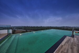 Rooftop pool