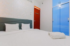 2 bedrooms - Comfort Living 2Br Apartment Mt Haryono Residence (Jakarta)