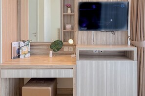 Apartment | 2 bedrooms - Comfort And Modern Look 2Br At Menteng Park Apartment (Jakarta)