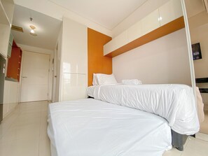 Studio - The Modern Studio Apartment At Parahyangan Residence (Bandung)