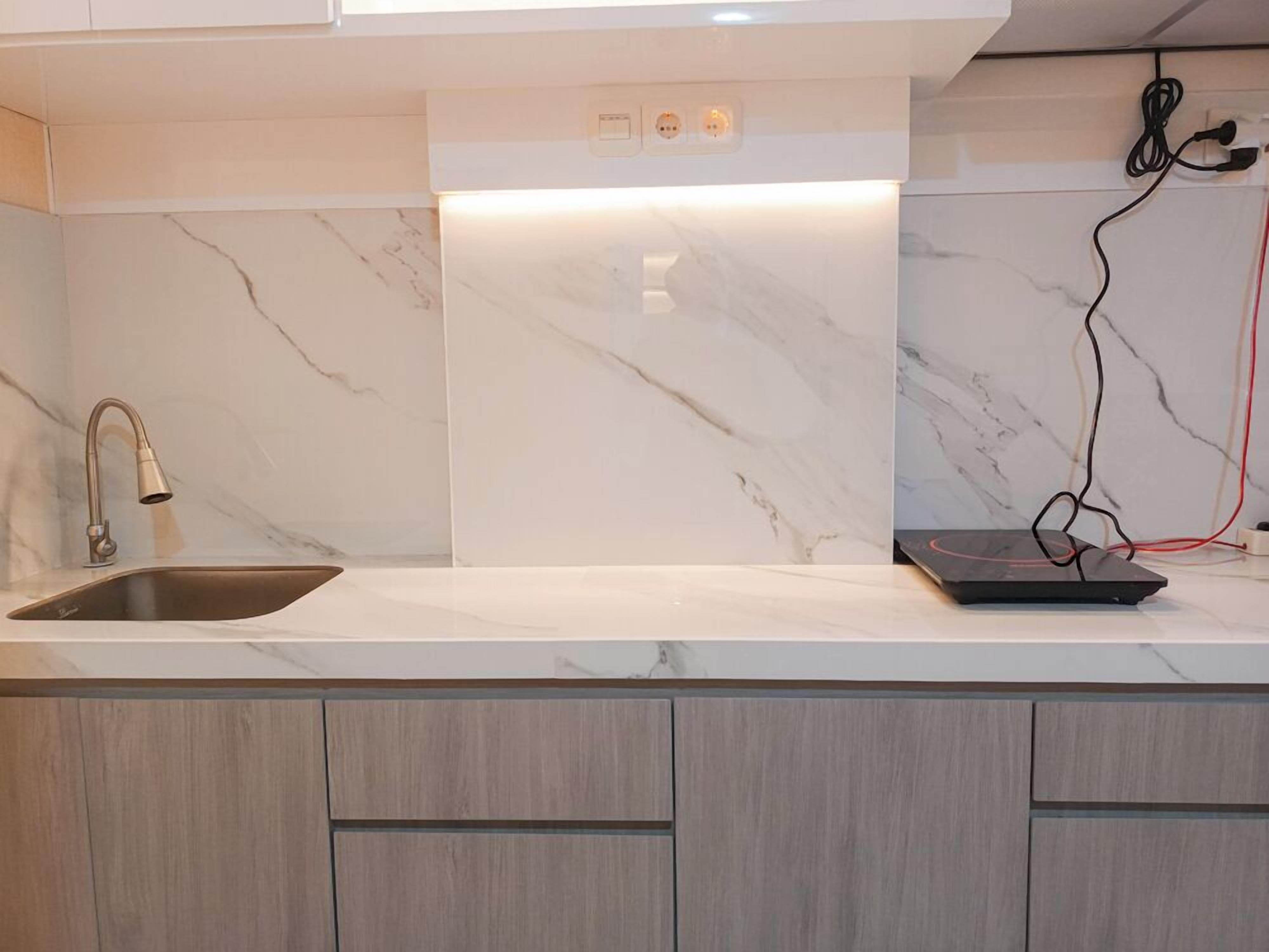 Studio | Private kitchen | Full-sized fridge, stovetop, rice cooker