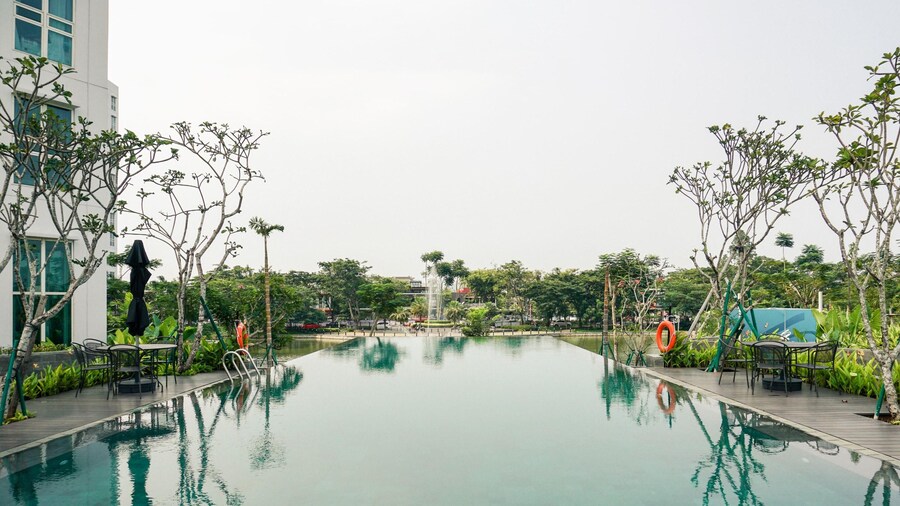 Cozy And Enjoy Living 1Br At Citralake Suites Apartment