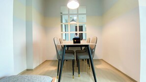 Căn hộ | Khu vực ăn uống tại phòng