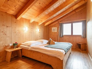 5 bedrooms, internet