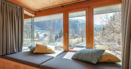 Traumhaftes Chalet, Sauna, Pool, 200m zum Skibus