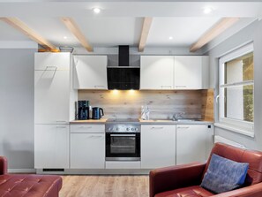 Kühlschrank, Ofen, Herdplatte, Geschirrspüler