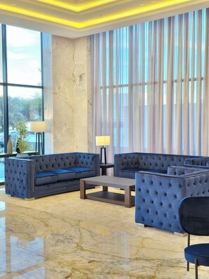 Lobby sitting area - Ocean View Hotel Kuwait (Mahboula)