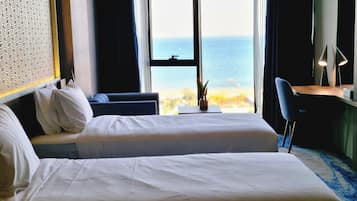 Grand Twin Room, Sea View | 1 bedroom, minibar, in-room safe, desk
