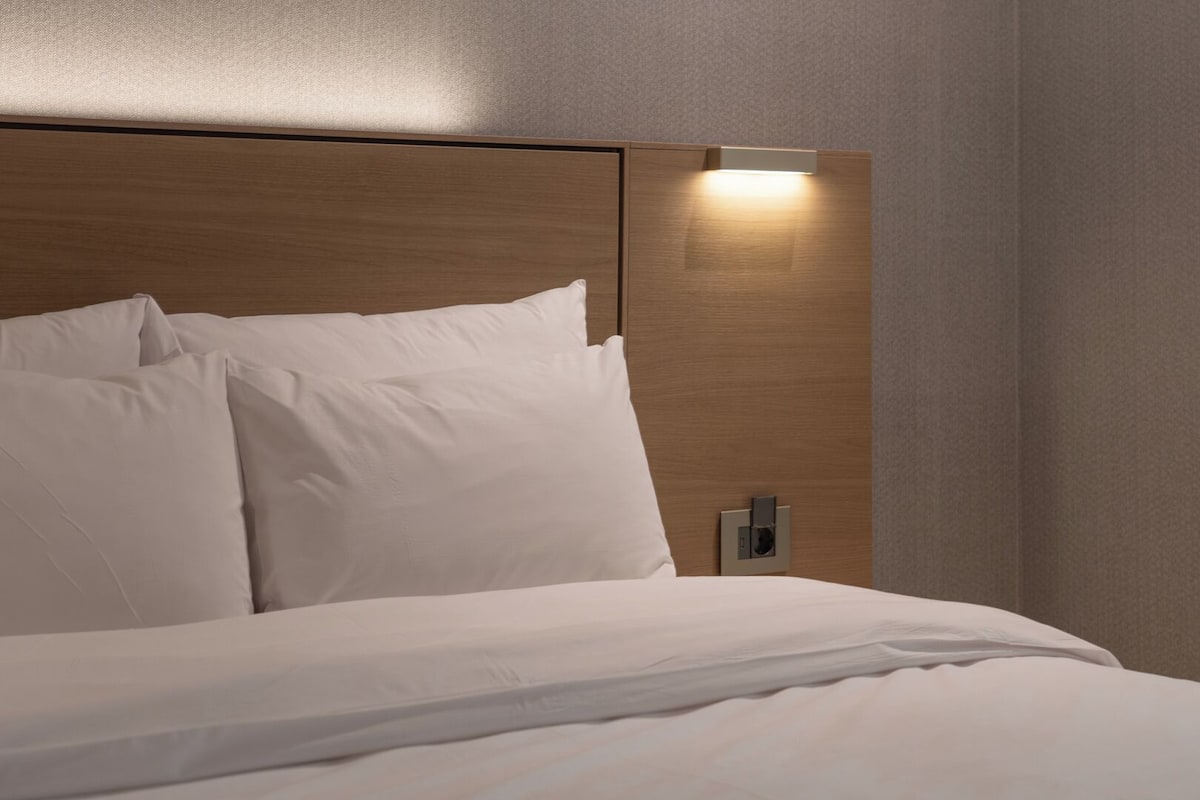 Standard Double Room, Mountain View | 1 bedroom, desk, laptop workspace, free WiFi
