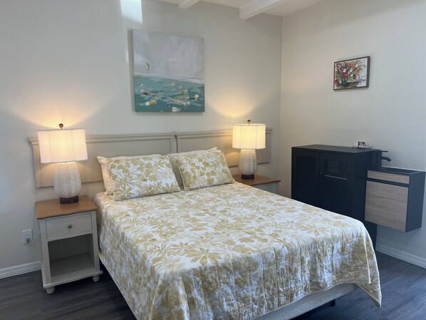 1 chambre, fer et planche à repasser, Wi-Fi, draps fournis