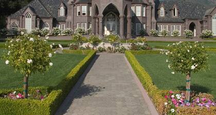 Villa Colibri, by Vinifera Homes
