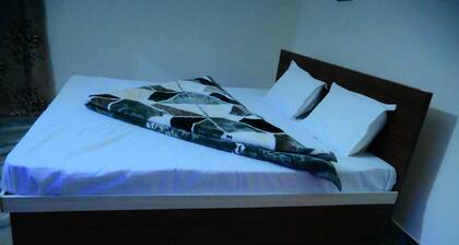 Shraddha Guest House