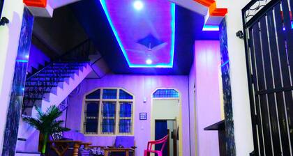 Shraddha Guest House