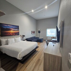 Bureau, espace de travail pour ordinateur portable, rideaux occultants