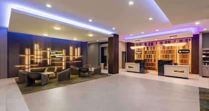 La Quinta Inn & Suites by Wyndham DeSoto