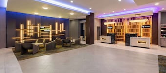 La Quinta Inn & Suites by Wyndham DeSoto