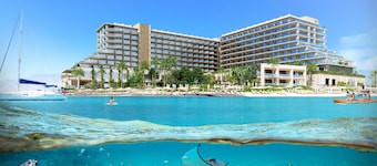 Grand Hyatt Grand Cayman Resort & SPA