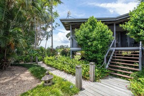 Property grounds - Clarence River Retreat - Oceanstays - Farmstay & Jetty (Lawrence)