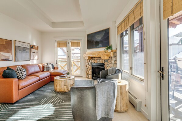 TV, fireplace - Walk to Lifts: Copper Mtn Condo in Center Village (Frisco)
