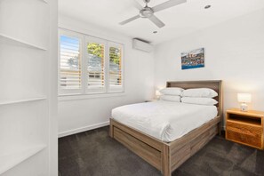 3 habitaciones, escritorio, tabla de planchar con plancha y wifi 