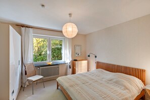 2 bedrooms, iron/ironing board, free WiFi, bed sheets - Holiday Apartment 'Burgblick' with Balcony (Sankt Goar)