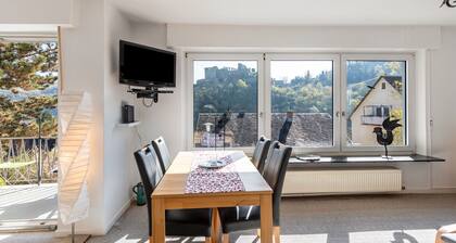Holiday Apartment 'Burgblick' with Balcony