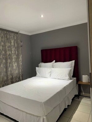 1 Schlafzimmer, Bügeleisen/Bügelbrett, Internetzugang