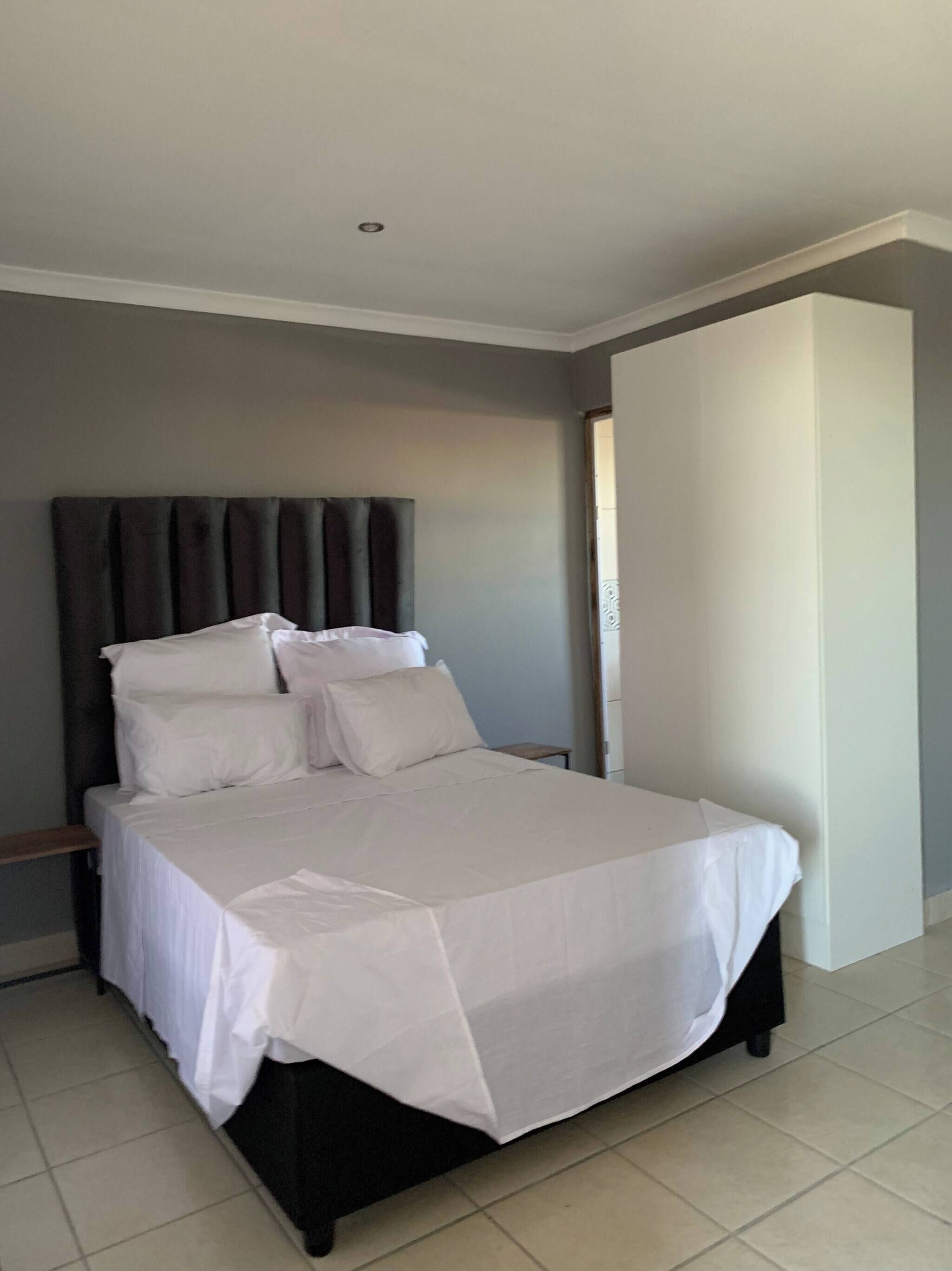 1 bedroom, iron/ironing board, internet