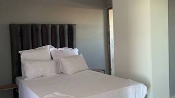 1 bedroom, iron/ironing board, internet