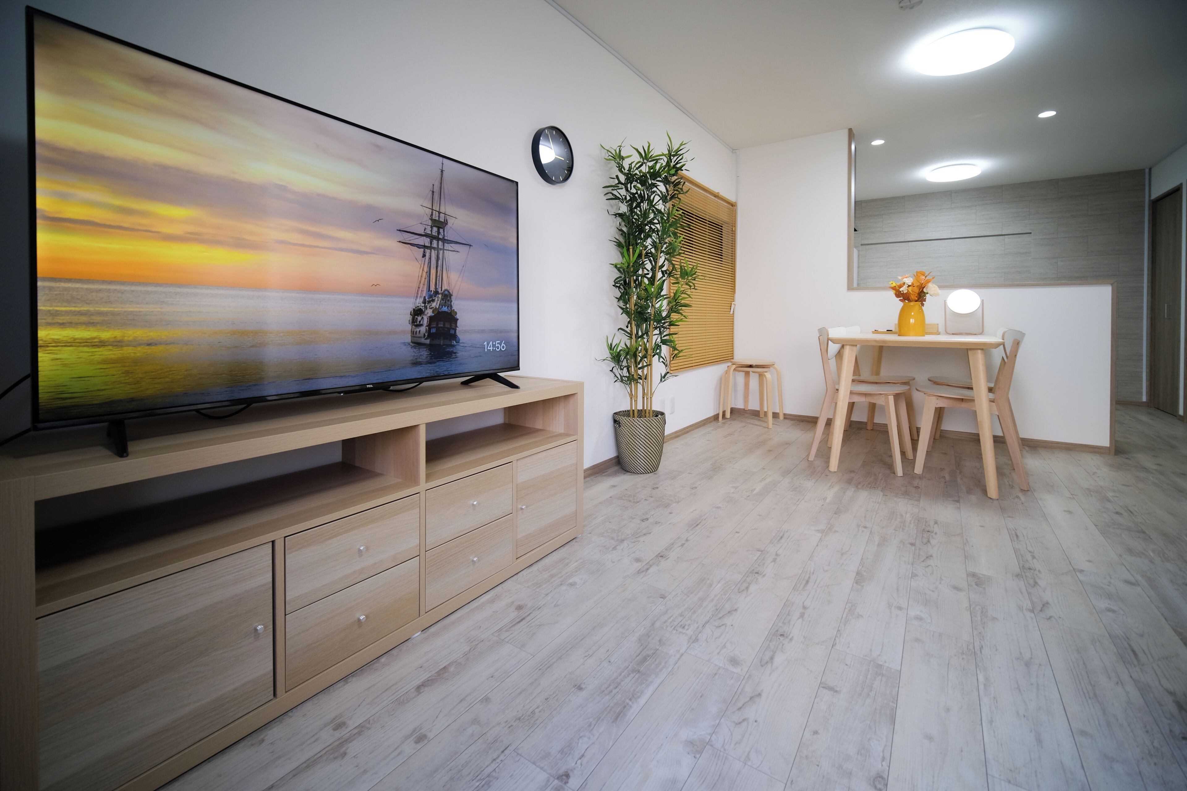 Comfort Villa | Living area | Flat-screen TV, Netflix, Hulu, streaming services