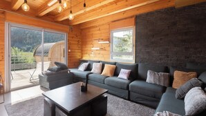 Unclassified image, 5 of 18, button - Chalet Oxyzen, 14-guest chalet in Gérardmer – spa, sauna, pool table (Gérardmer)