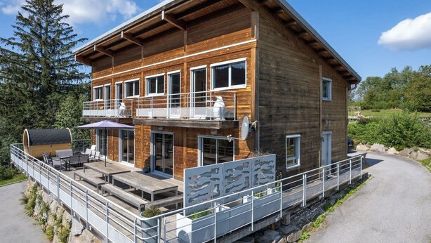 Unclassified image, 1 of 18, button - Chalet Oxyzen, 14-guest chalet in Gérardmer – spa, sauna, pool table (Gérardmer)