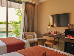 Tropical Studio Lagoon Twin | Minibar, in-room safe, desk, iron/ironing board - Noema Resort Pererenan Bali (Canggu)