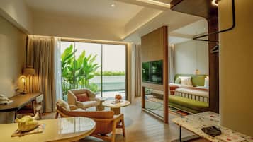 Imagi Suite Lagoon | 1 bedroom, minibar, in-room safe, desk