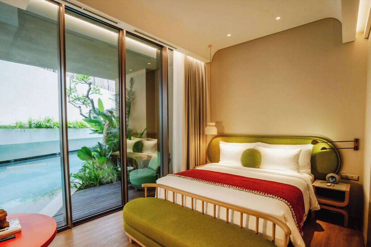Studio Superior, pemandangan laguna | Minibar, brankas, meja kerja, dan setrika/meja setrika