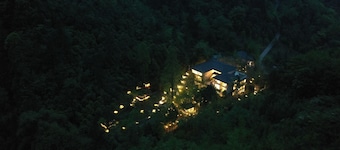 BuSu Forest Forever Hotel