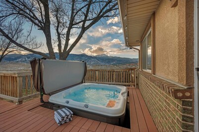 6k sq/ft Mansion! Views, Pool, Hot Tub, Game Room, Theatre, Epic Experience!

