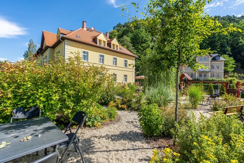 Apartment '1' with Shared Garden and Wi-Fi