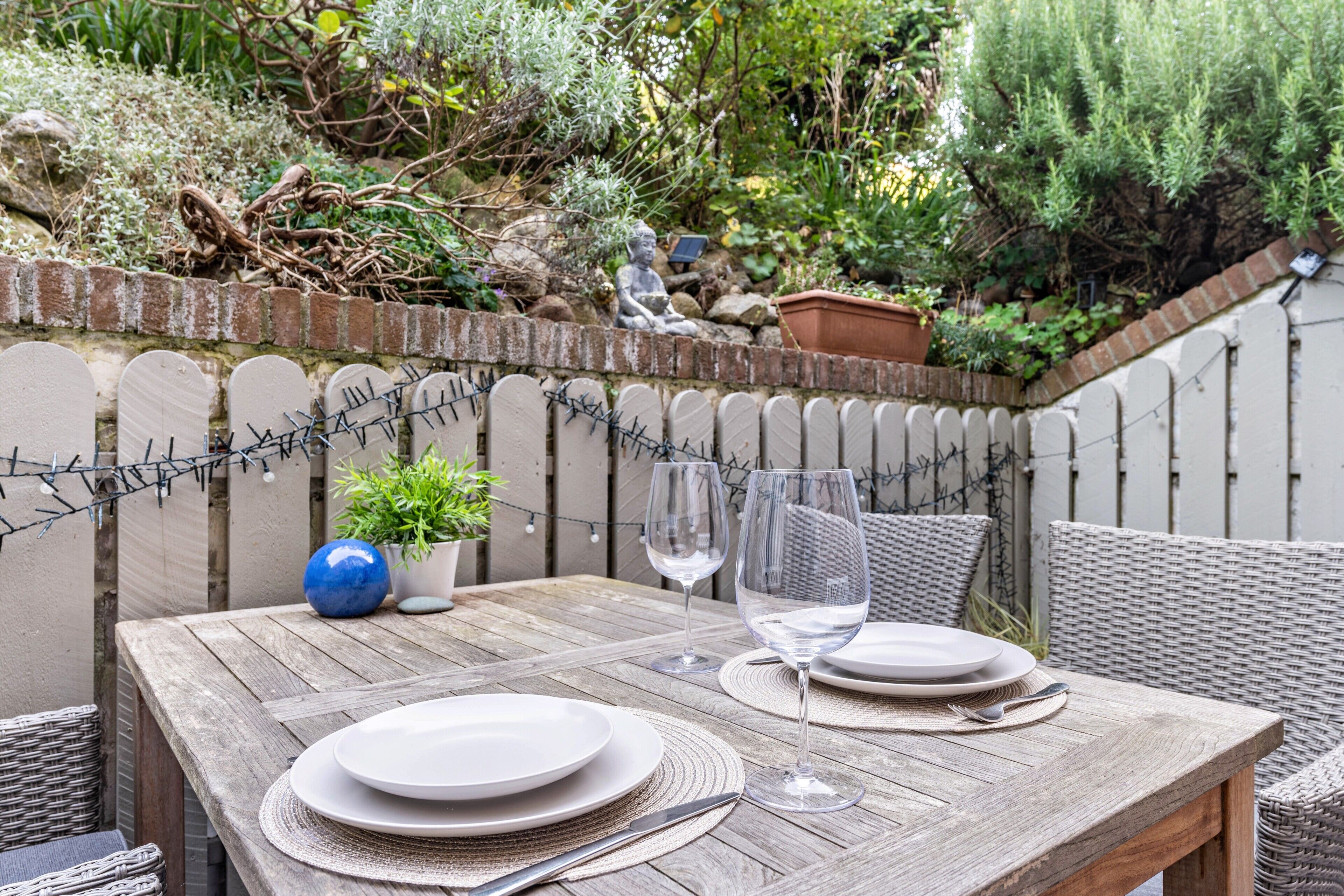 屋外ダイニングエリア