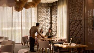 Daily buffet breakfast for a fee