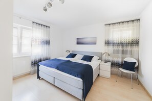 1 bedroom, free WiFi, bed sheets