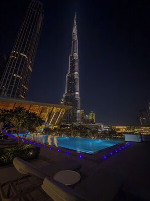 2 outdoor pools - Skyline Majesty - Luxury Living with Full Burj Khalifa & Fountain Views (Dubai)