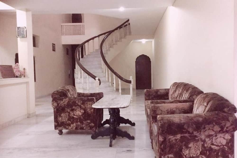 Hotel Marble Palace