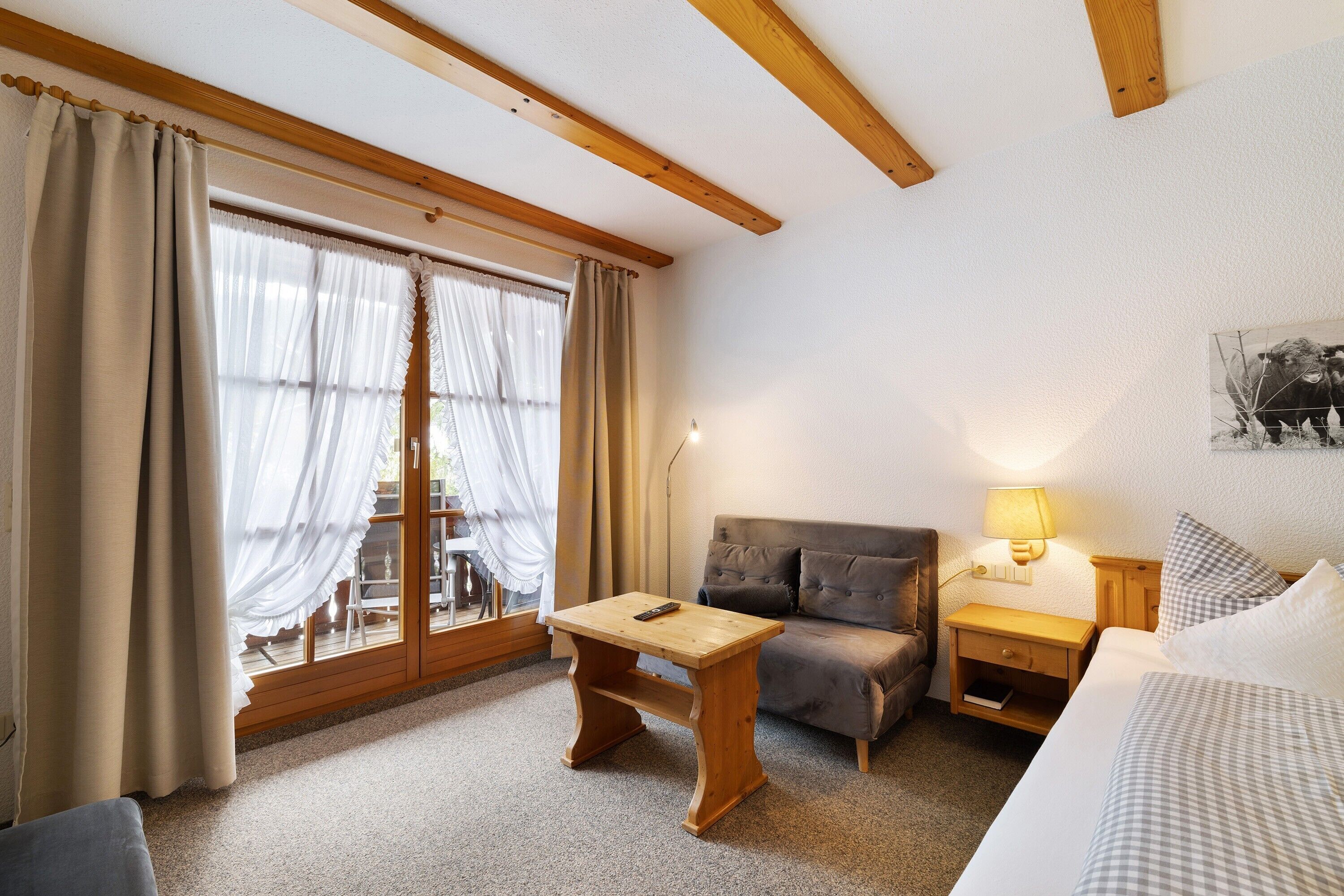 Télévision, table de tennis de table